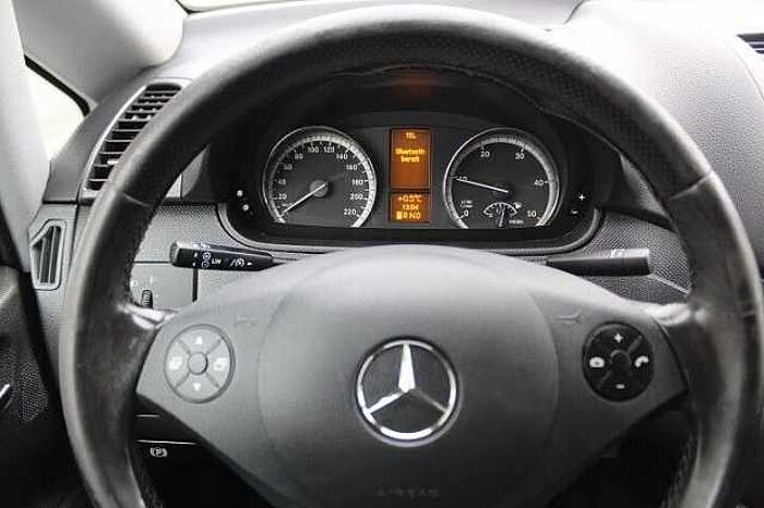 Mercedes-Benz Vito Kombi 4x4 116 CDI lang 8-Sitzer AHK