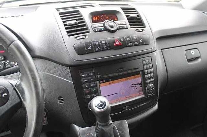 Mercedes-Benz Vito Kombi 4x4 116 CDI lang 8-Sitzer AHK
