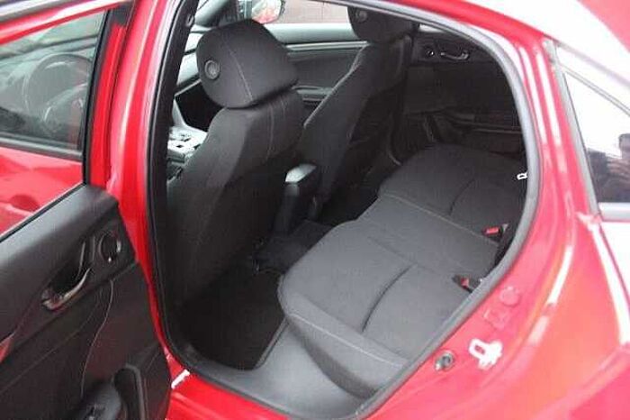 Honda Civic 1.0 i-VTEC Turbo Elegance, Navi