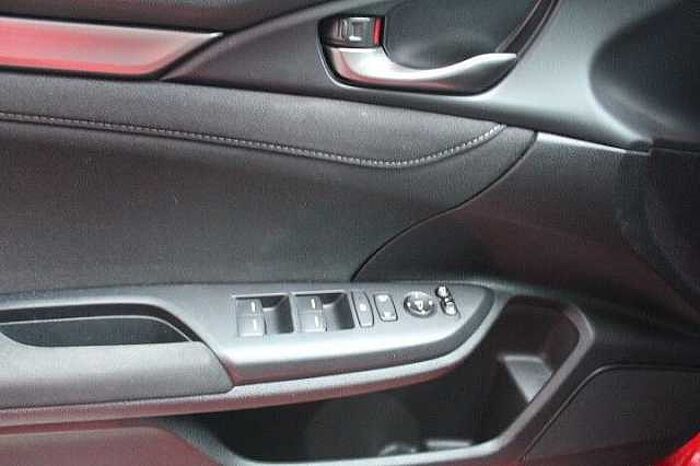 Honda Civic 1.0 i-VTEC Turbo Elegance, Navi