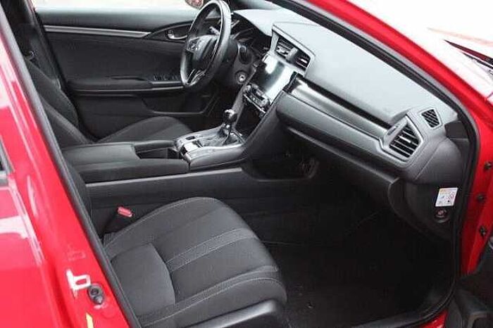 Honda Civic 1.0 i-VTEC Turbo Elegance, Navi