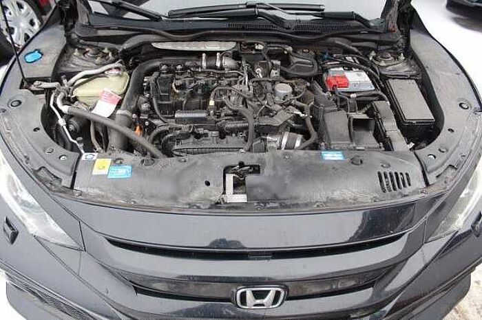 Honda Civic 1.0 i-VTEC Turbo Elegance, Navi
