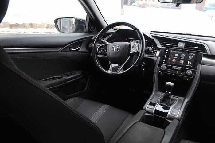 Honda Civic 1.0 i-VTEC Turbo Elegance, Navi