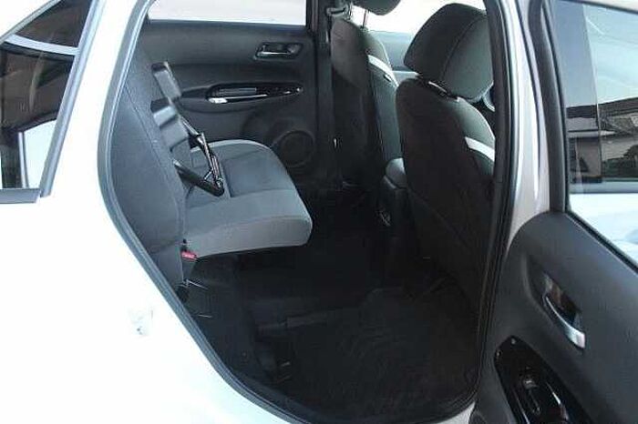 Honda Jazz 1.5 Hybrid i-MMD Crosstar Executive Fahrrad