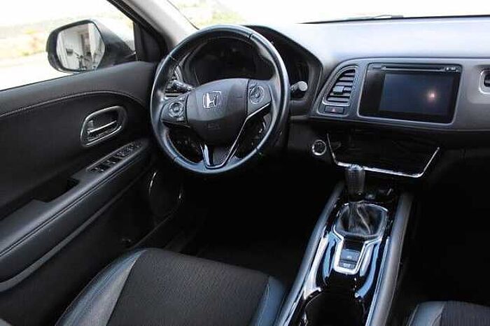 Honda HR-V 1.5 i-VTEC Executive, Navi, Kamera, LED