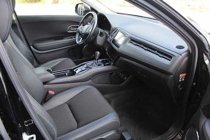 Honda HR-V 1.5 i-VTEC Executive, Navi, Kamera, LED