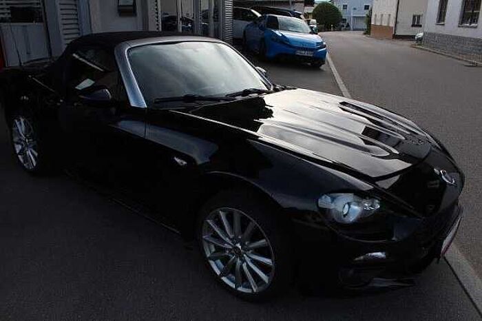 Fiat 124 Spider Lusso