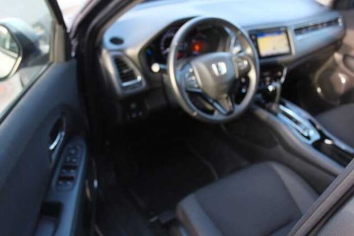 Honda HR-V 1.5 i-VTEC Elegance, CVT, Navi, Kamera, LED