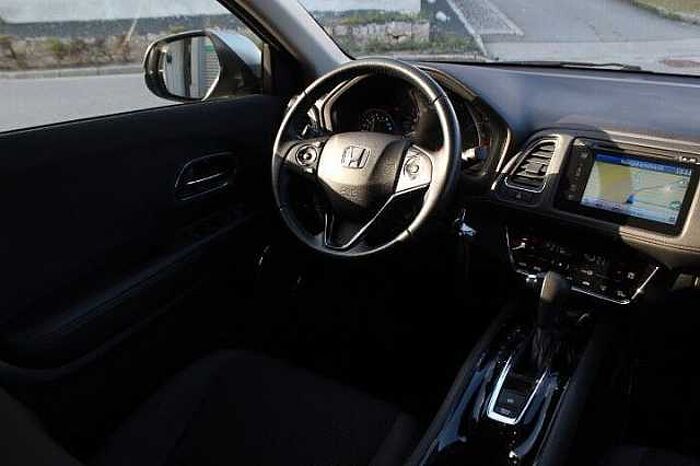 Honda HR-V 1.5 i-VTEC Elegance, CVT, Navi, Kamera, LED