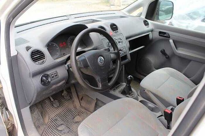 Volkswagen Caddy 2.0 Diesel, Werkzeugregal