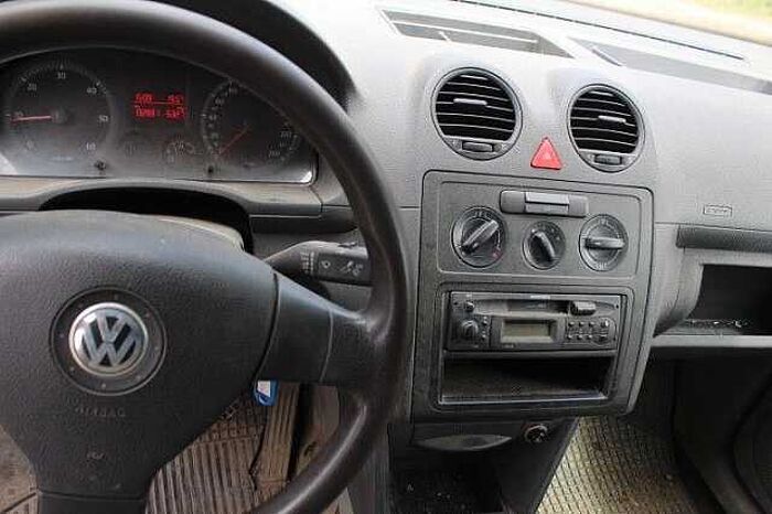 Volkswagen Caddy 2.0 Diesel, Werkzeugregal