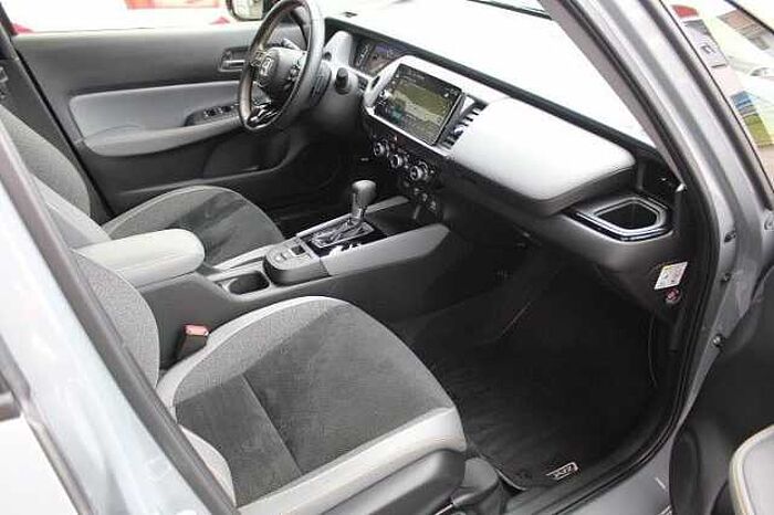 Honda Jazz Advance Sport