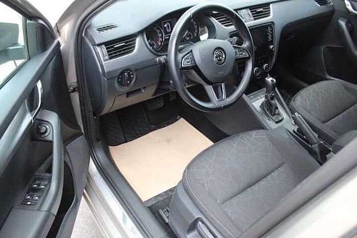 SKODA Octavia Combi Clever