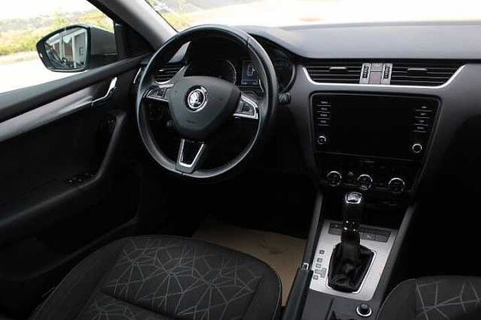 SKODA Octavia Combi Clever