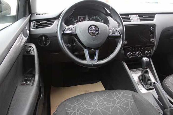 SKODA Octavia Combi Clever