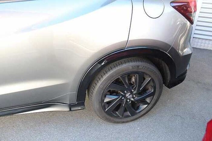 Honda HR-V 1.5 i-VTEC Sport Turbo 1. Hand