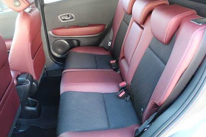 Honda HR-V 1.5 i-VTEC Sport Turbo 1. Hand