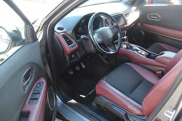 Honda HR-V 1.5 i-VTEC Sport Turbo 1. Hand