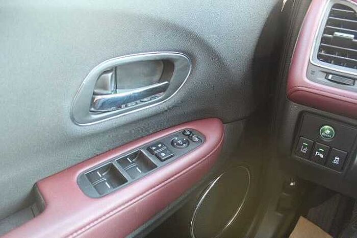 Honda HR-V 1.5 i-VTEC Sport Turbo 1. Hand