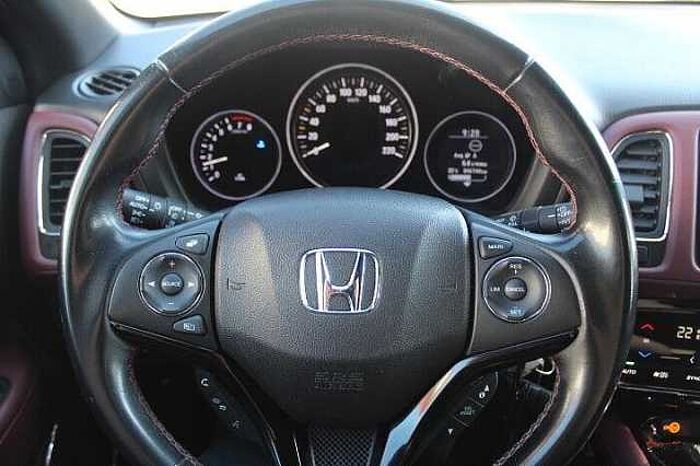 Honda HR-V 1.5 i-VTEC Sport Turbo 1. Hand