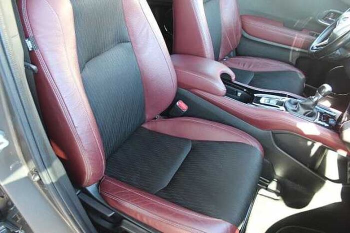 Honda HR-V 1.5 i-VTEC Sport Turbo 1. Hand