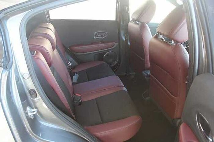 Honda HR-V 1.5 i-VTEC Sport Turbo 1. Hand